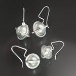 Medium Valence Earrings