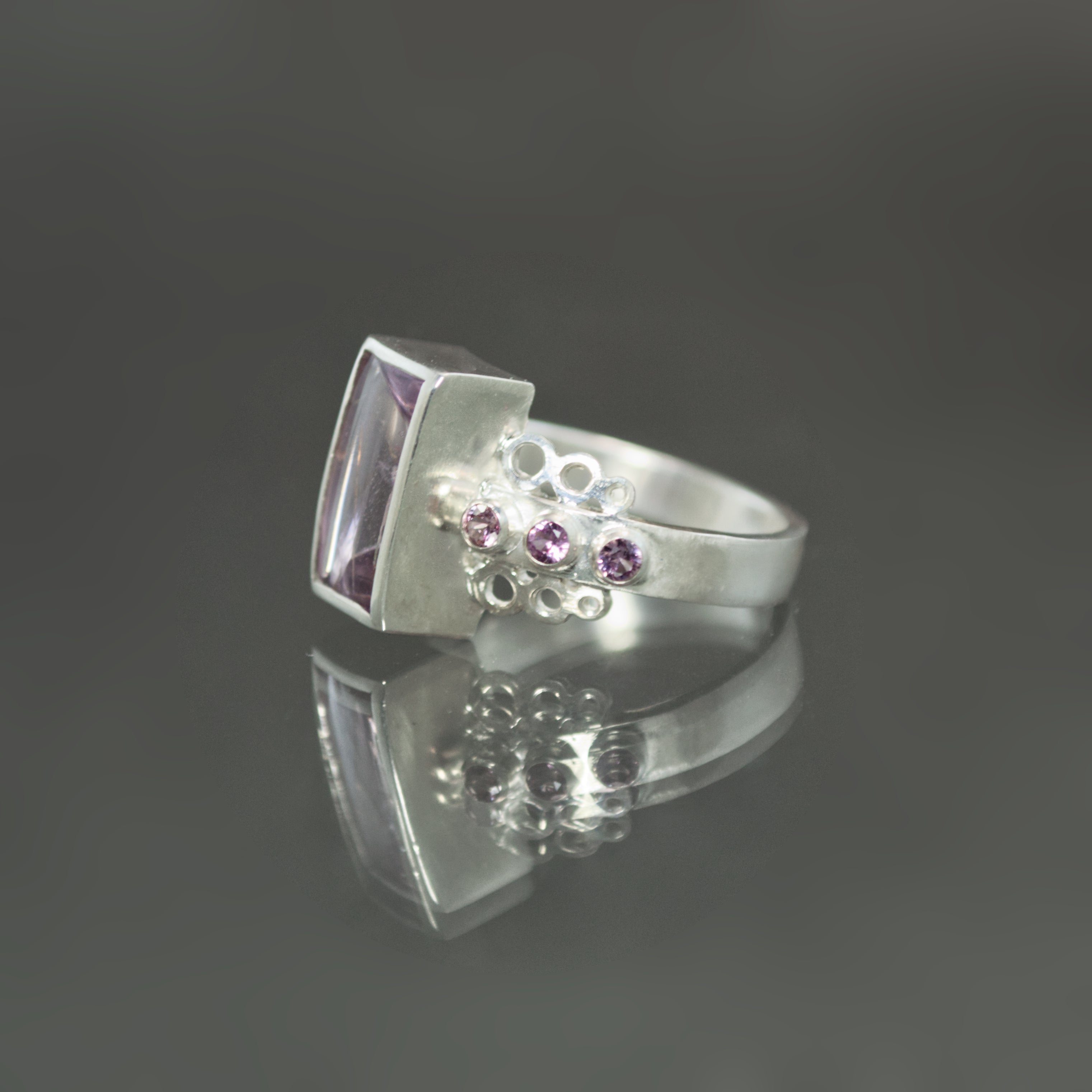 Lavender Spinel Frills Ring - Size 6.5