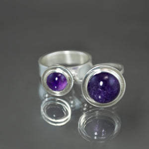 Petite Fob Ring in Amethyst - Size 8