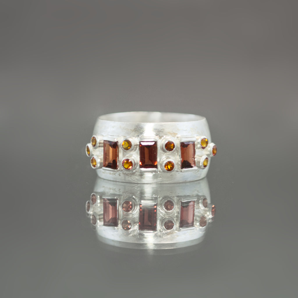 Garnet and Citrine Autumnal Band - Size 8.25