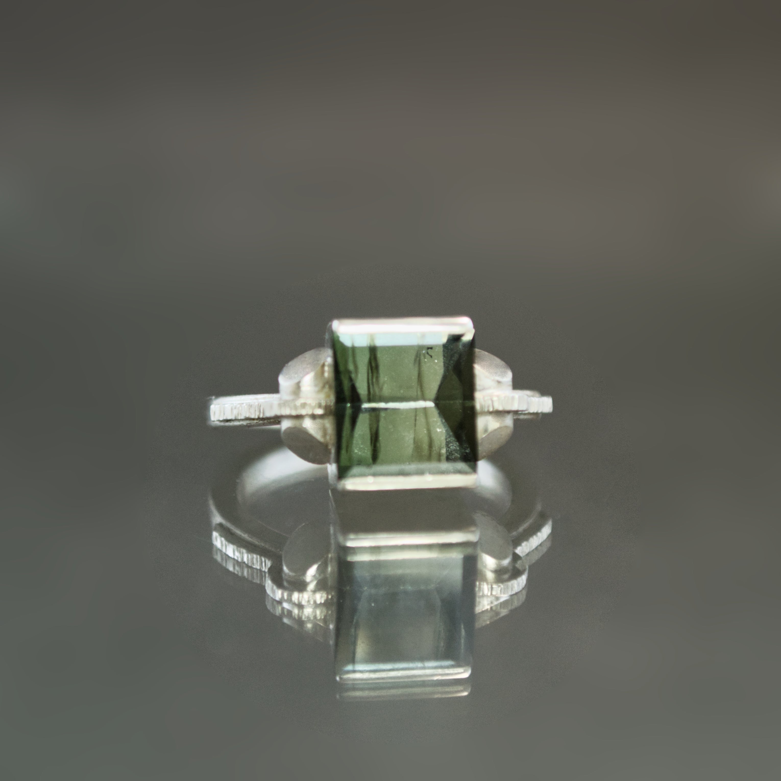 Blue-Green Tourmaline Retro Tank Ring - Size 7.5