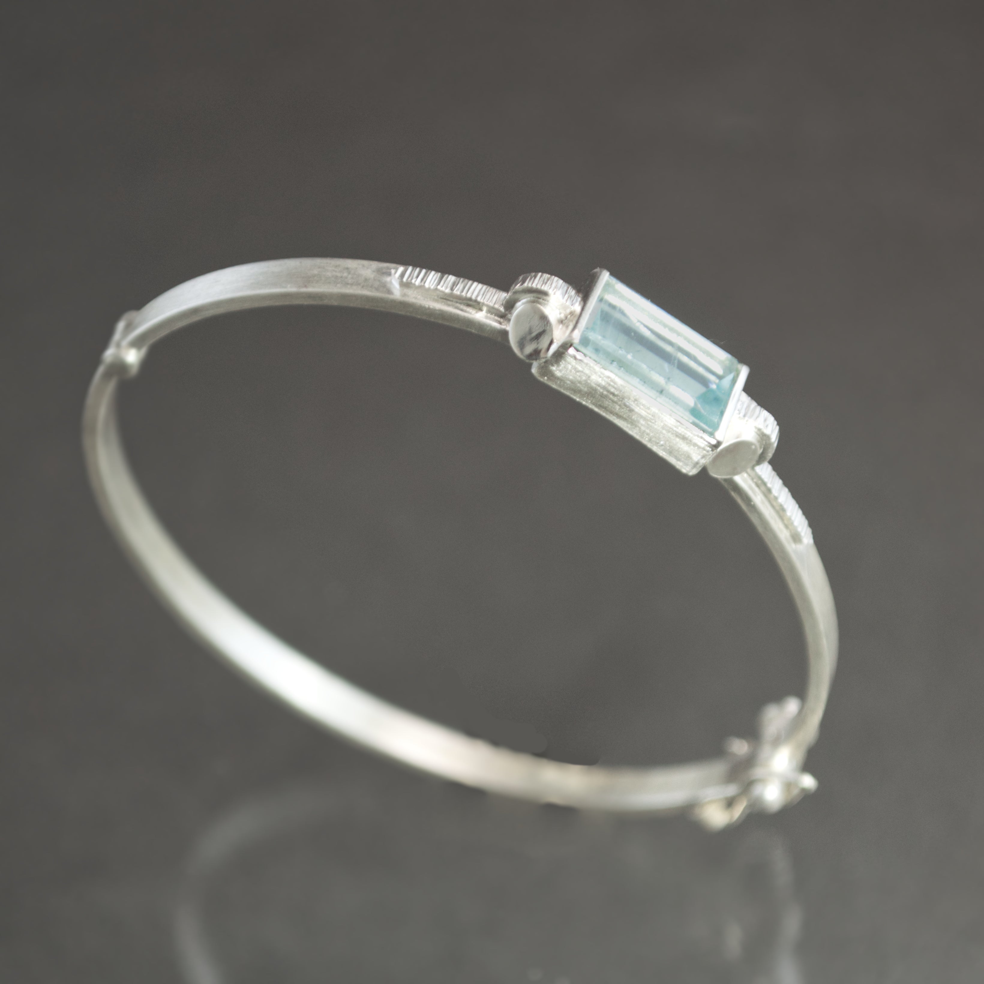 Aquamatine Retro Tank Hinged Bangle