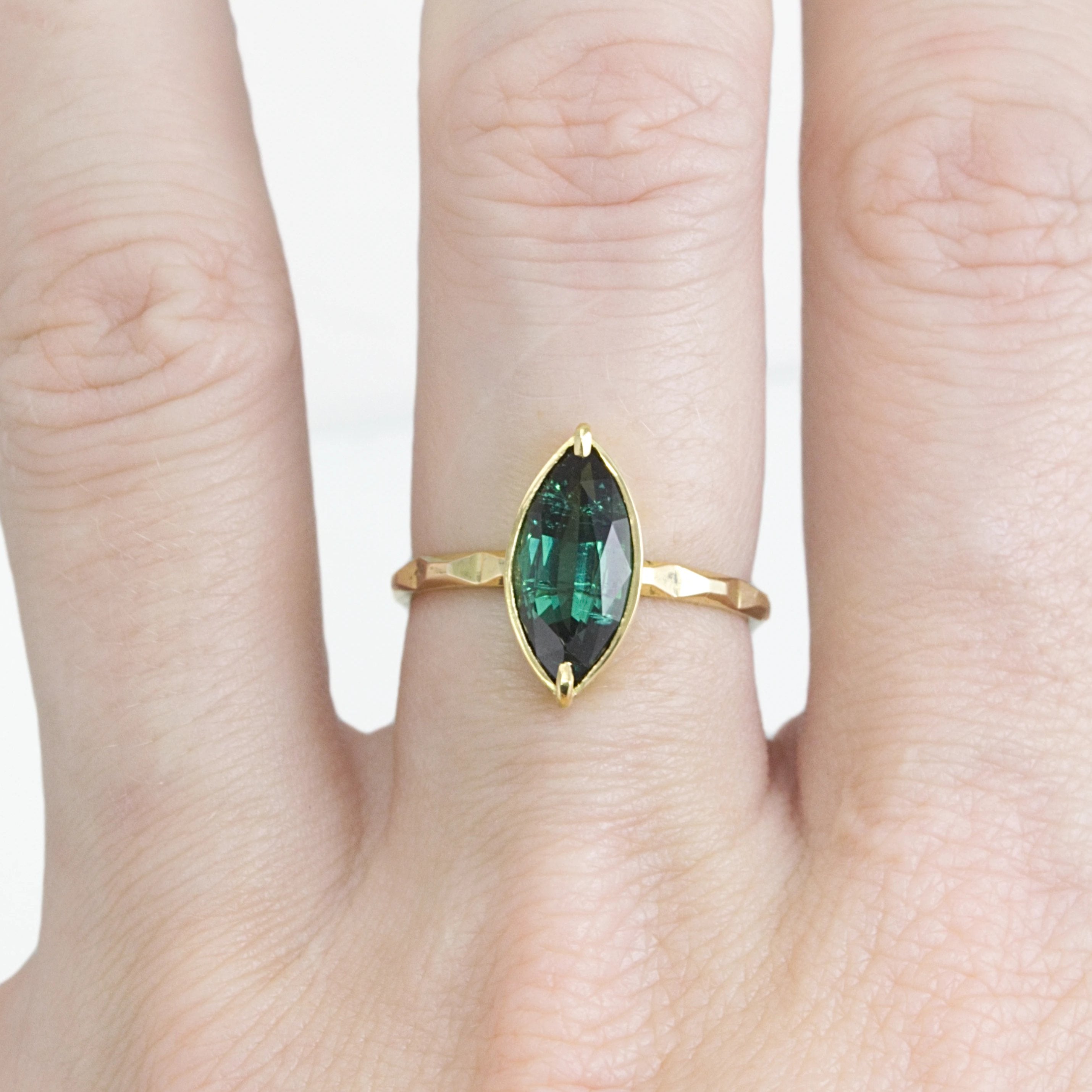 Tile Rings Deco Tourmaline Skinny Tile Ring in 18k - Size 7 – Phetteplace Studio