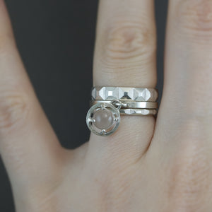 Caged Sphere Kinetic Ring